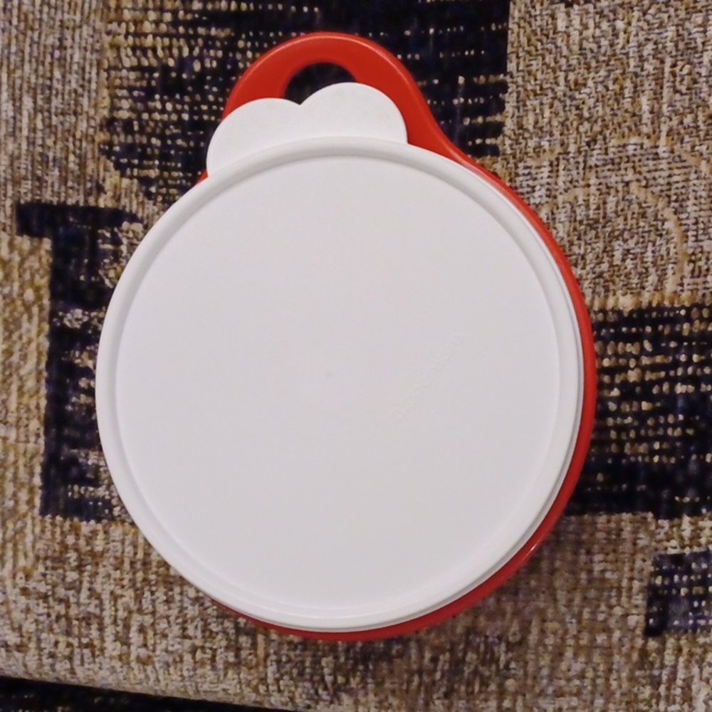 4/$40 Tupperware Thatsa Mini Bowl - 1.4 L